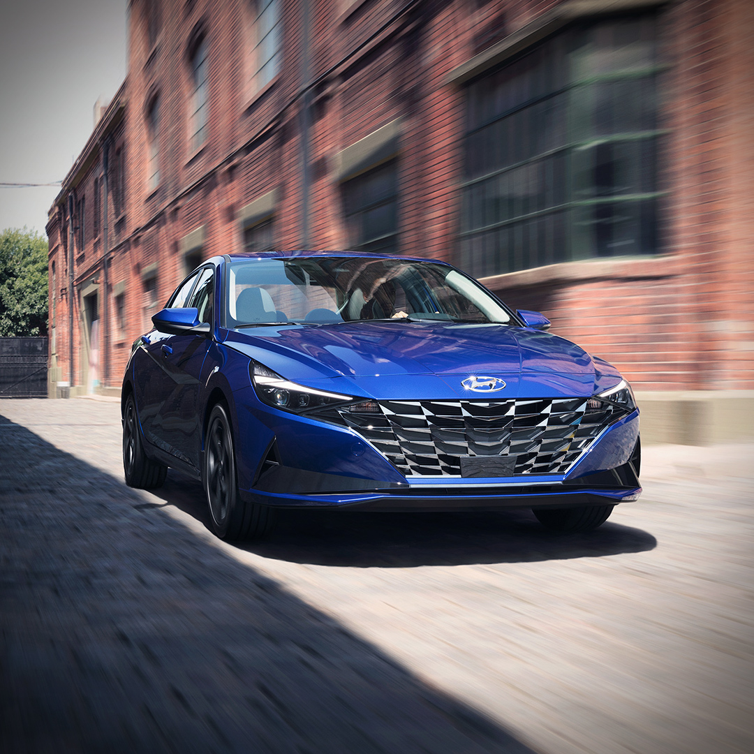 2024 Toyota Camry 2024 Hyundai Elantra