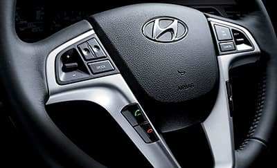 Hyundai Accent Steering wheel phone buttons