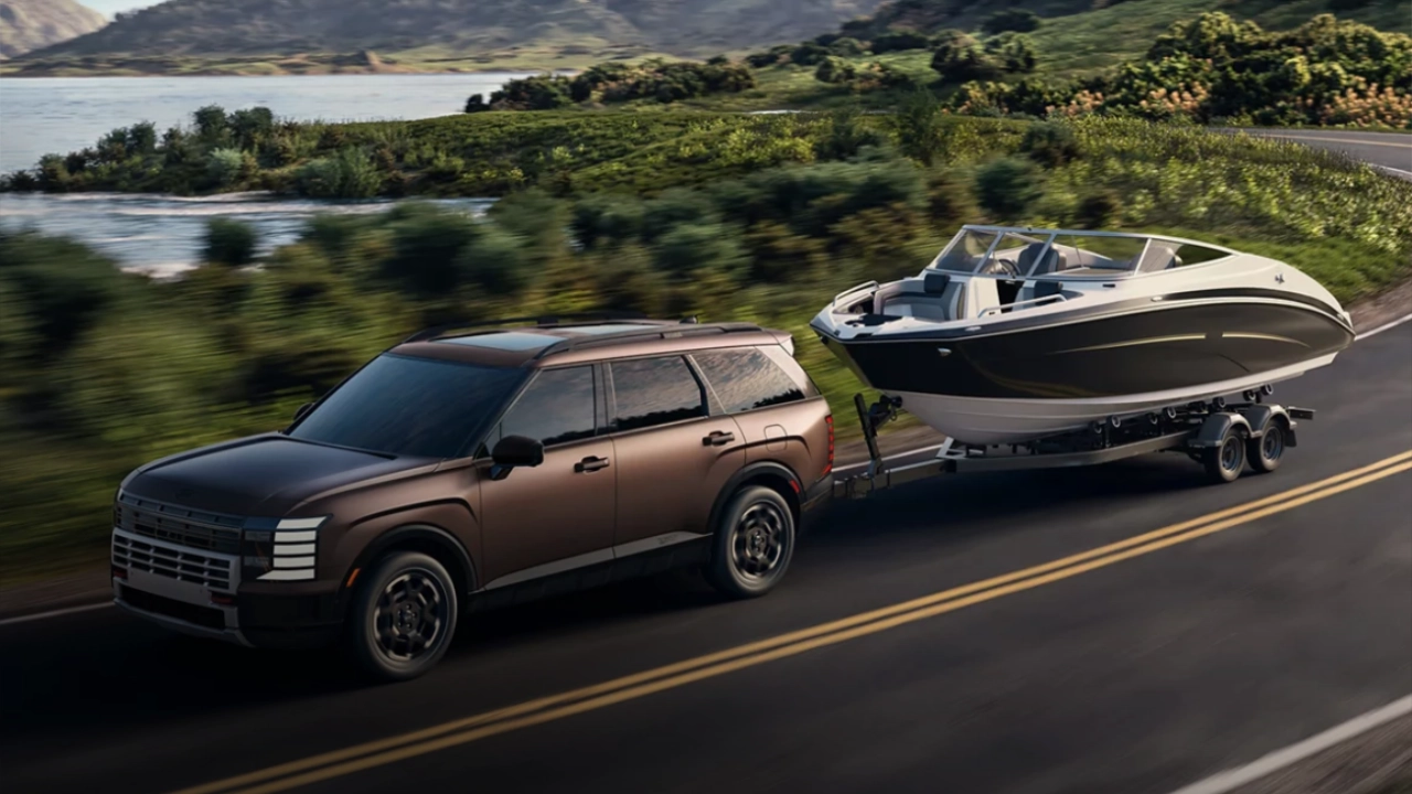 Vue de l'arrière du Hyundai Palisade 2026 mettant en évidence son hayon spacieux et ses feux à DEL