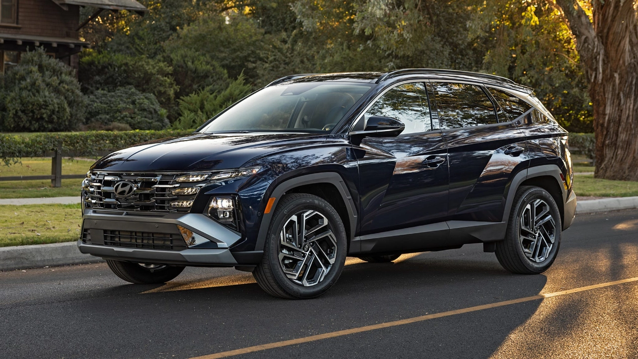 Vue latérale du Hyundai Tucson 2026 illustrant son design moderne et dynamique