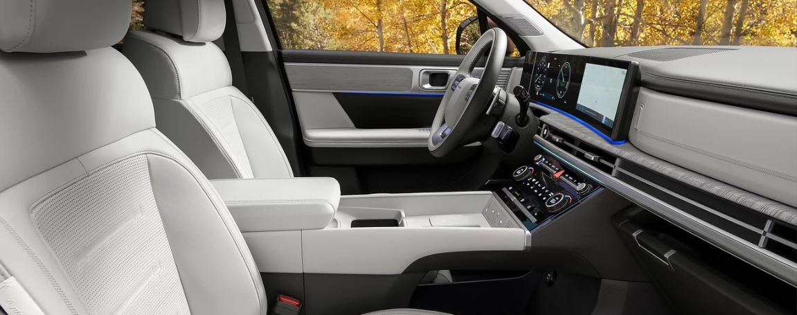 A Spacious, Tech-Savvy Interior