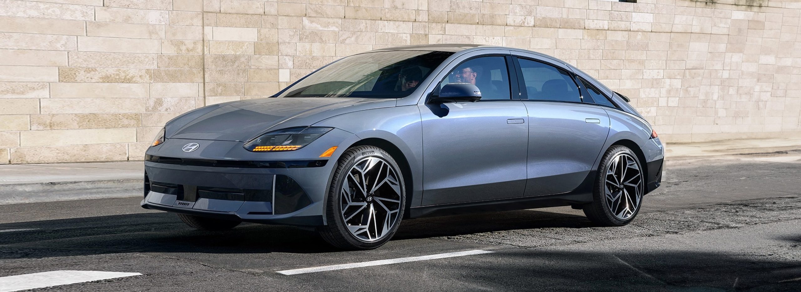 IONIQ 6